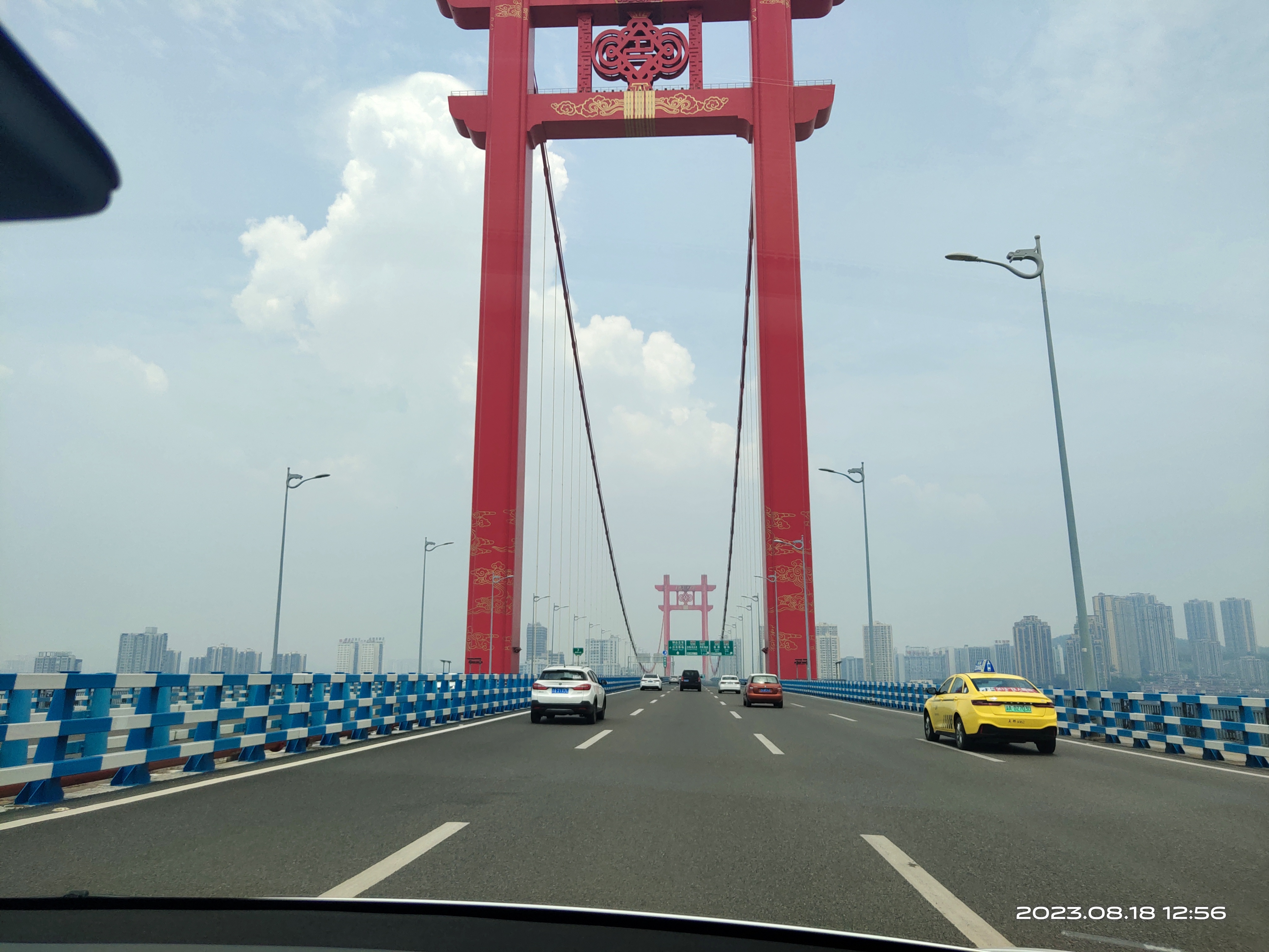 洪崖洞全景